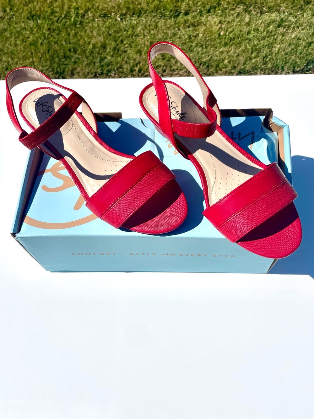LifeStride Yuma‎ Red Lizard Wedge Sandals Size 9M EXCELLENT - Picture 4 of 9